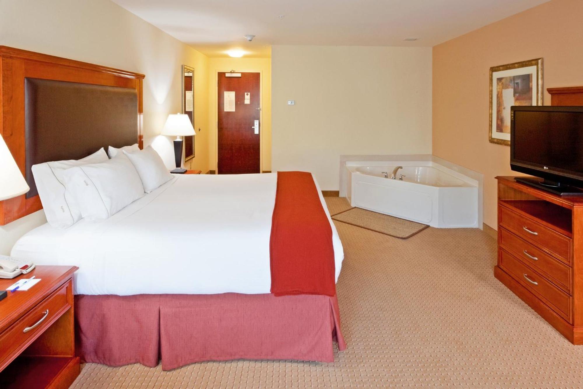 Holiday Inn Express & Suites Albany Airport Area - Latham By Ihg Exterior foto